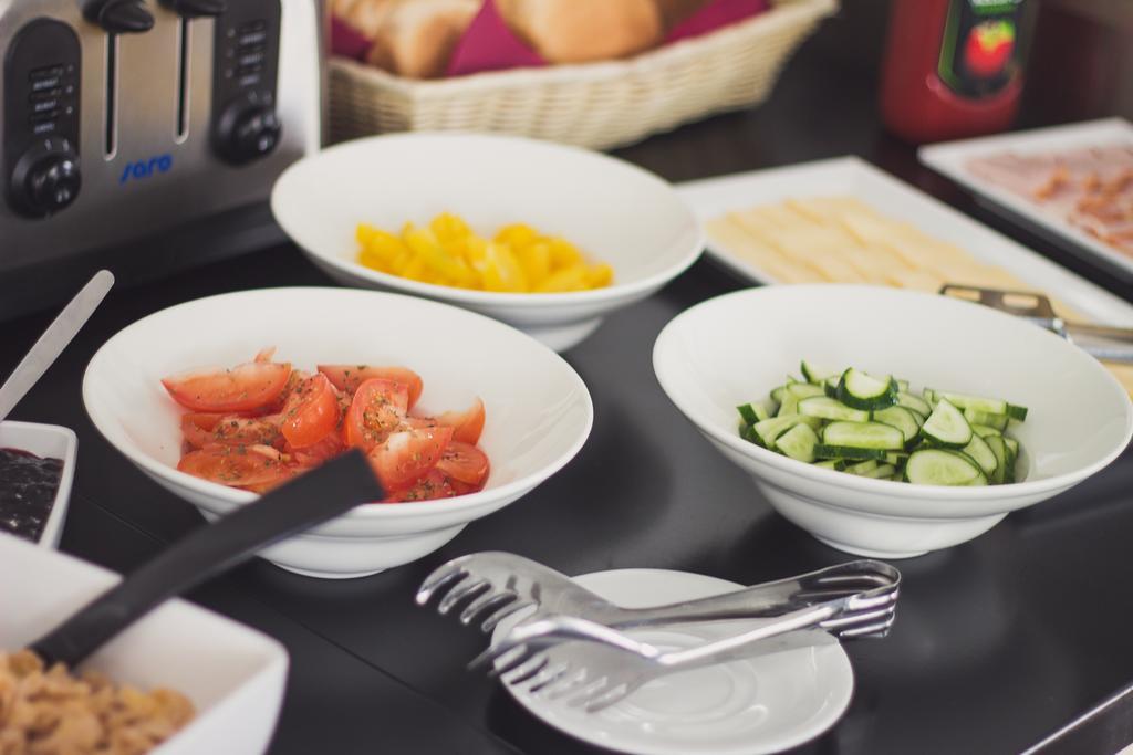 Apalenis Hotel Riga Ngoại thất bức ảnh
